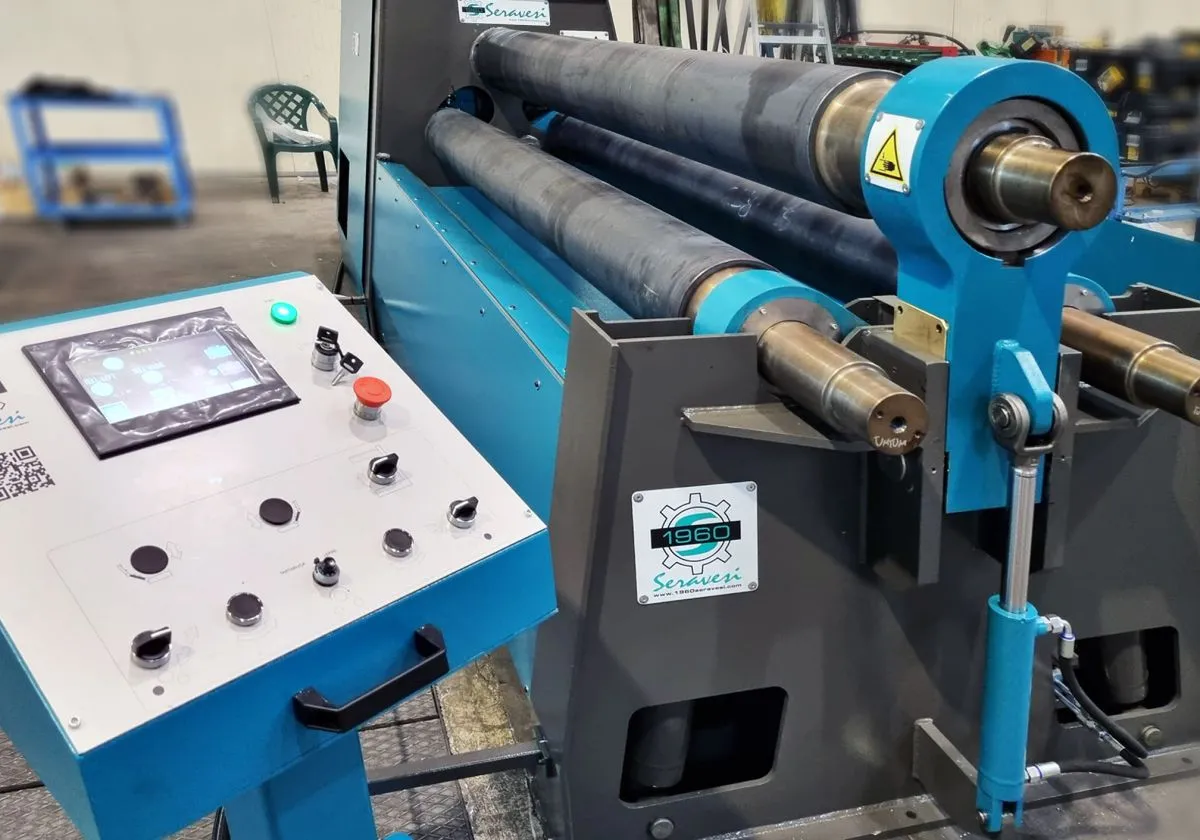 Nuova linea di calandre per lamiera piccole