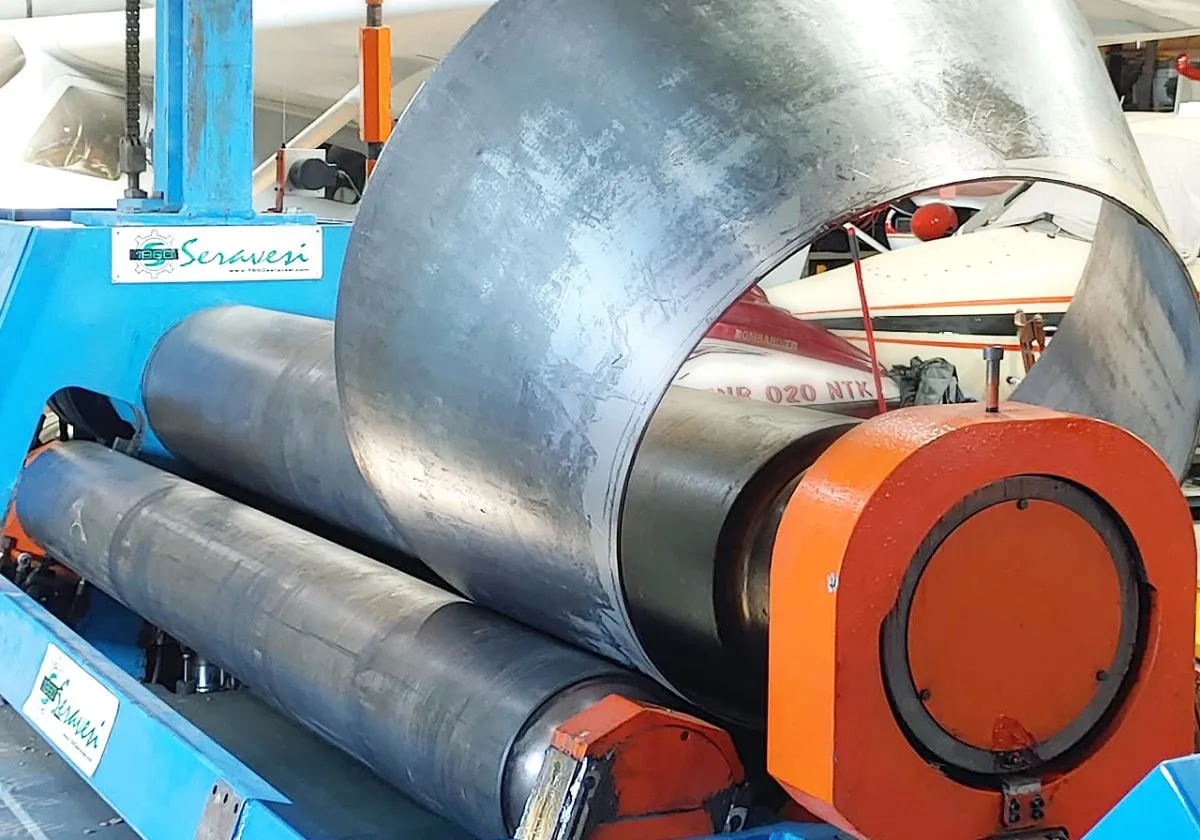 La Precisione della nostra Calandra per Lamiere a 4 rulli