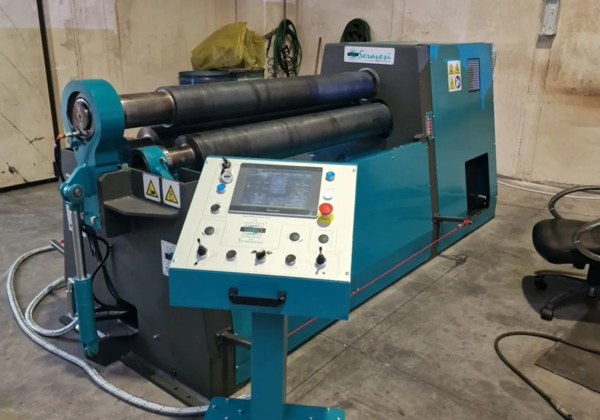 Nuova Calandra per lamiera per il nostro cliente