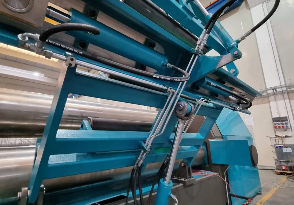 Calandra per lamiera pronta per la spedizione