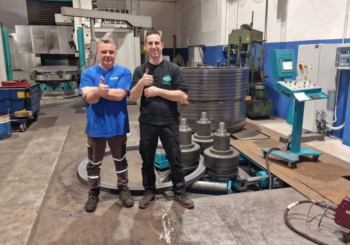 Installata un'altra macchina curva profili