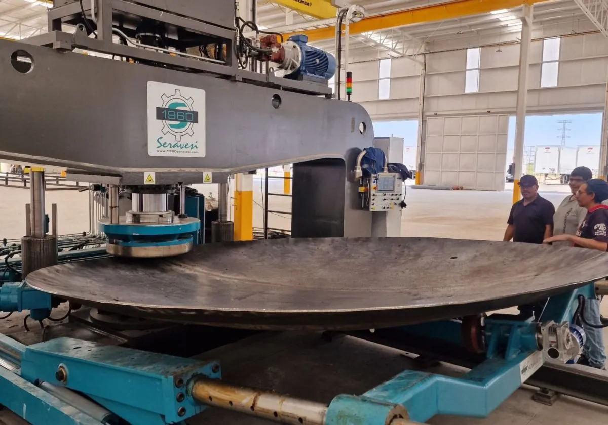 Installazione linea completa per la produzione di fondi bombati