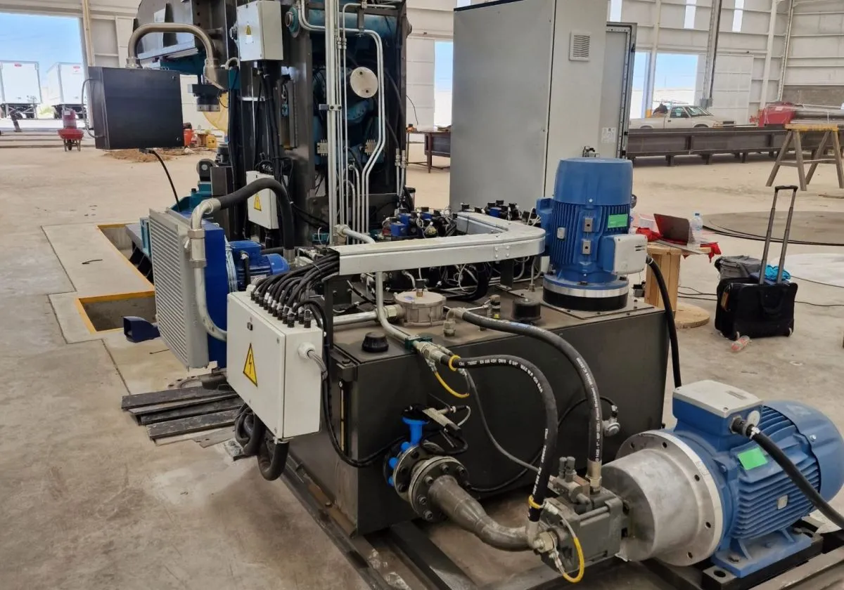 Installazione linea completa per la produzione di fondi bombati