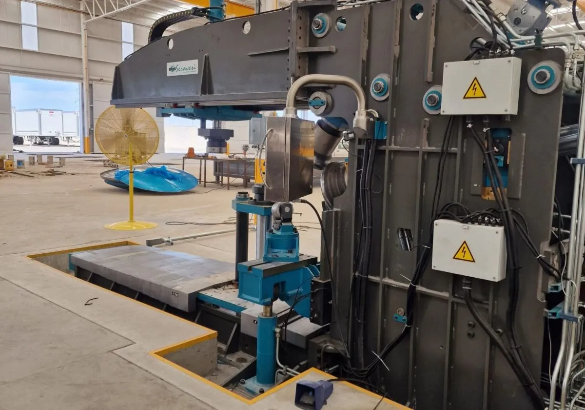 Installazione linea completa per la produzione di fondi bombati