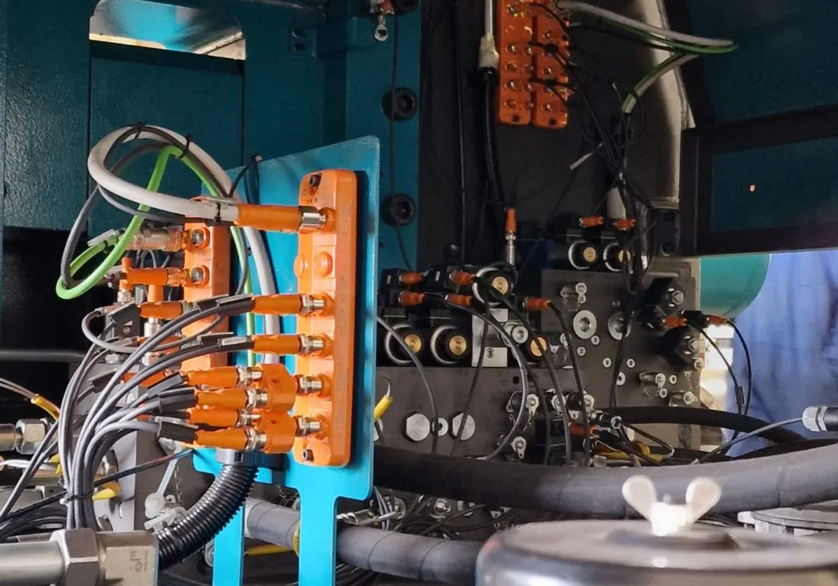 Installazione di Successo della Calandra E79 2251-S in Canada