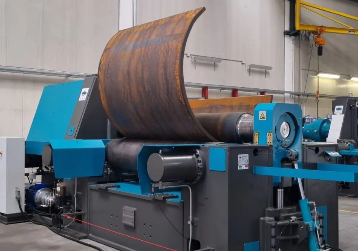 Calandratura di lamiere in acciaio, 1960 Seravesi