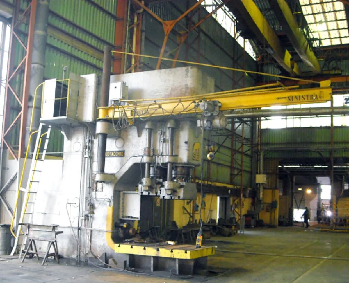 Presse HYDRAULIC SHIP BUILDING PRESS